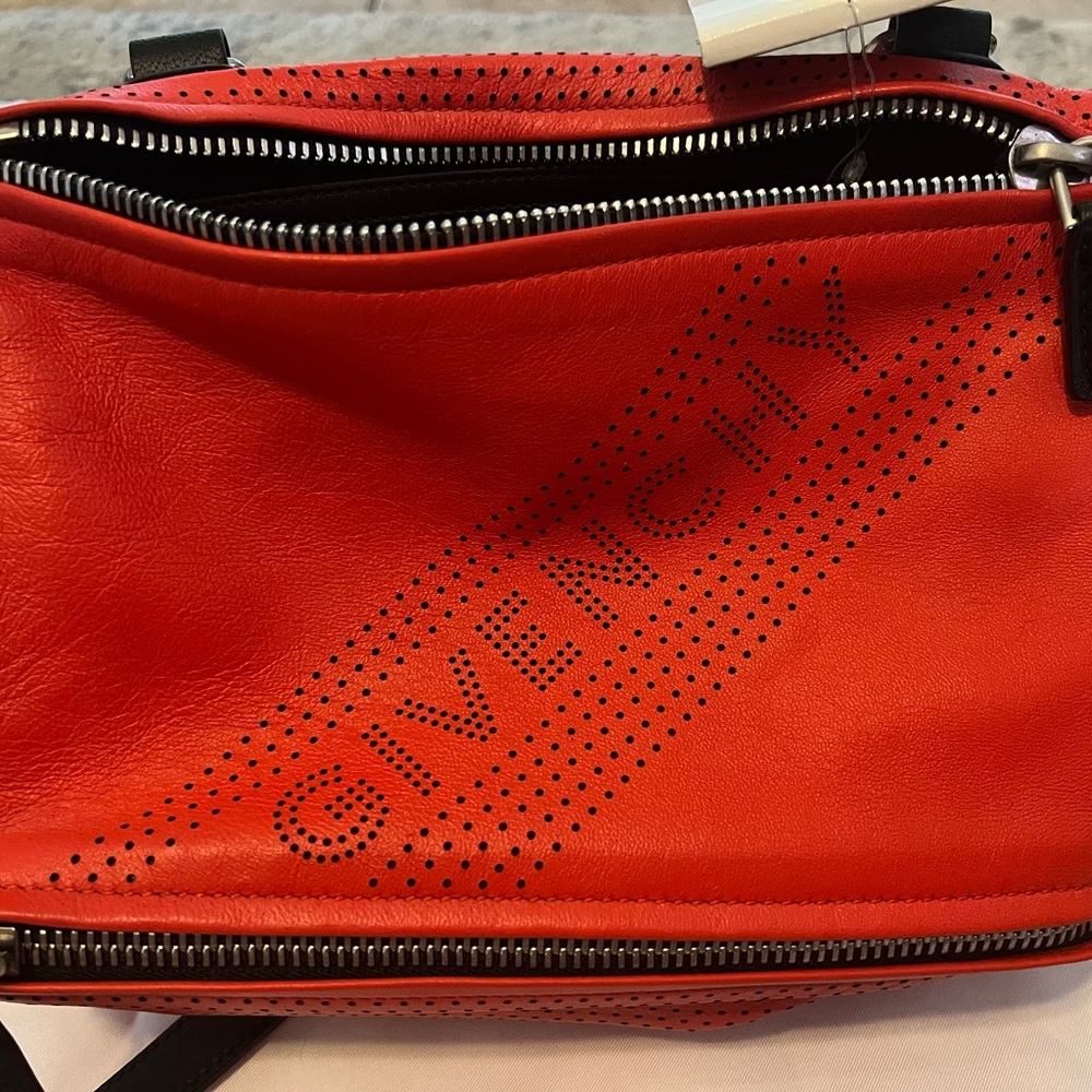 New Givenchy small pandora with perforated details and black handles. Authentic - Picture 11 of 11